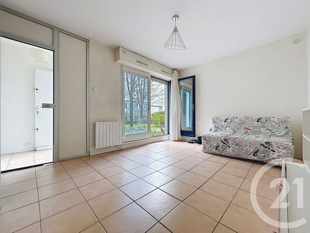 Appartement à vendre - 2 pièces - 36.65 m2 - LE KREMLIN BICETRE - 94 - ILE-DE-FRANCE - Century 21 K.B. Immobilier