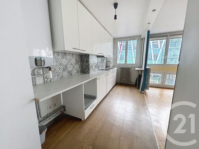 Appartement F3 à vendre - 3 pièces - 58.13 m2 - LE KREMLIN BICETRE - 94 - ILE-DE-FRANCE - Century 21 K.B. Immobilier